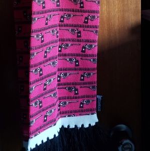 New Sourpuss revolver scarf